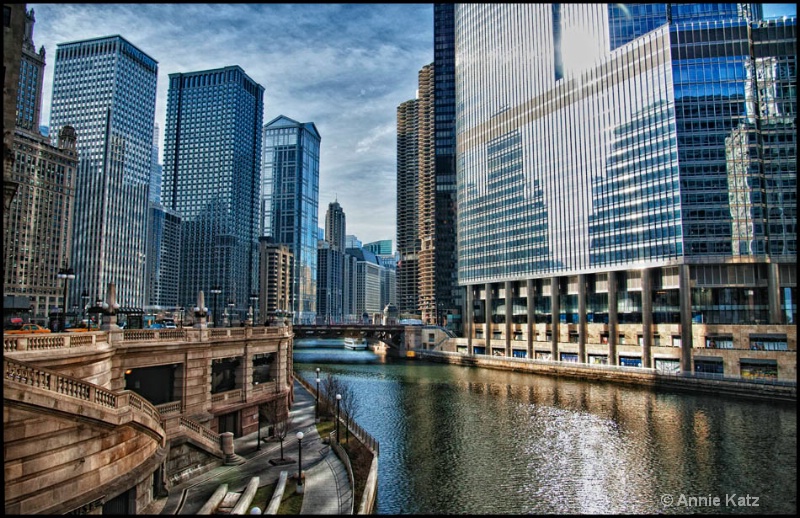 chicago riverfront - ID: 12684296 © Annie Katz