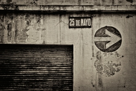 25 de Mayo street