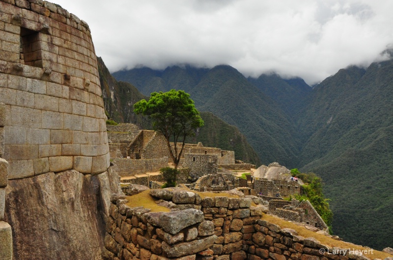 Peru- Machu Picchu - ID: 12727673 © Larry Heyert