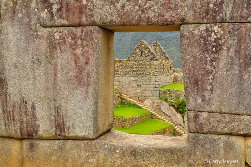 Peru- Machu Picchu - ID: 12727755 © Larry Heyert