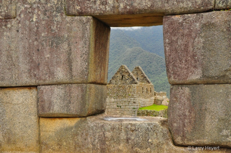 Peru- Machu Picchu - ID: 12727760 © Larry Heyert