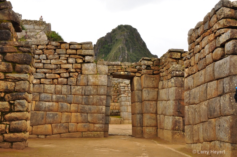 Peru- Machu Picchu - ID: 12727772 © Larry Heyert
