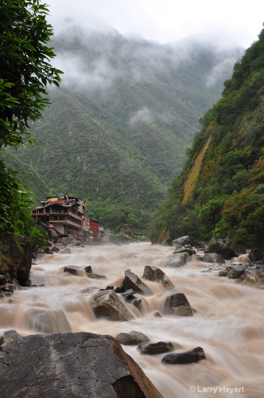 Peru- Machu Picchu - ID: 12727783 © Larry Heyert