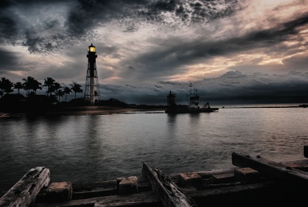 A moody Lighthouse Point