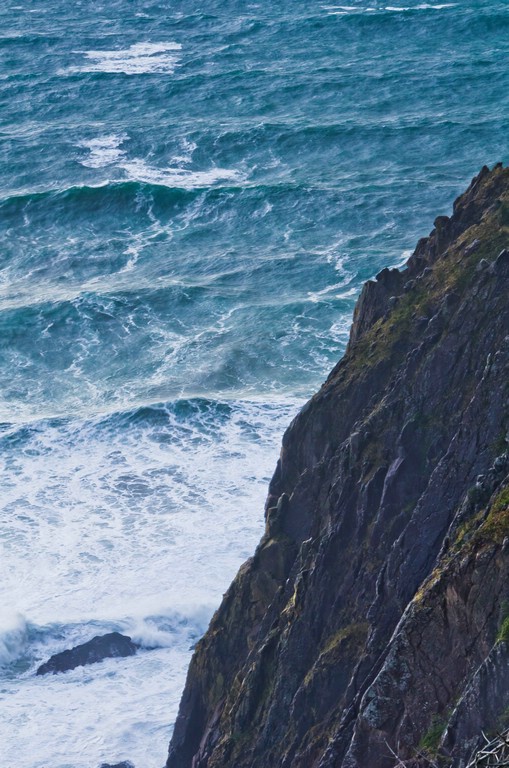 Big waves and Rocks