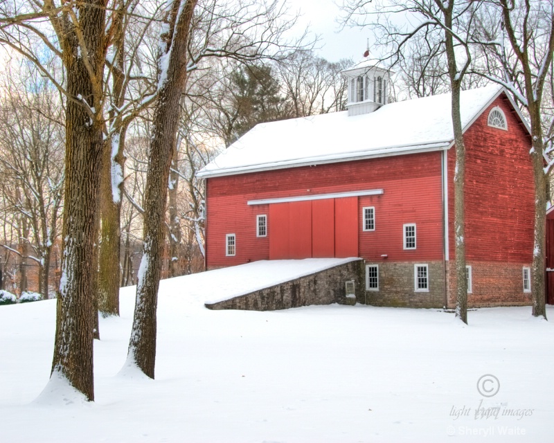 Tinicum Red Barn in Snow