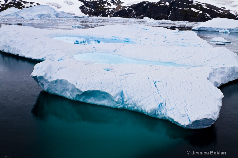 Iceberg - ID: 12793844 © Jessica Boklan