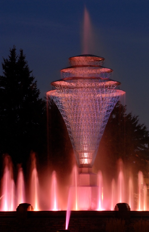 Fountain in Pink - ID: 12806103 © Kathleen McCauley