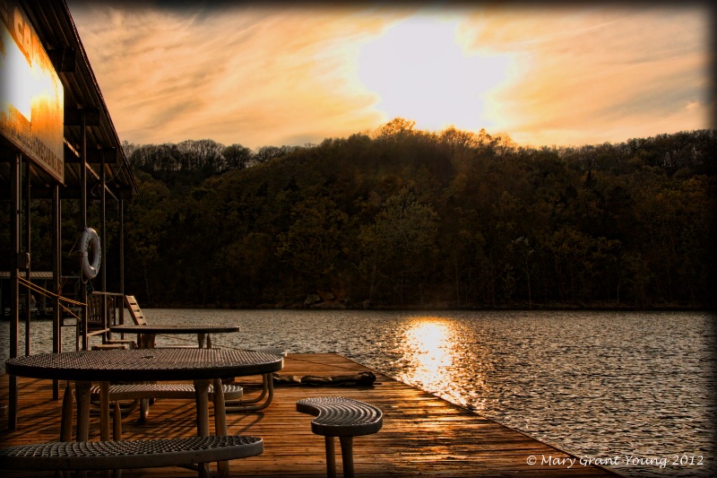 Sundown on Beaver Lake