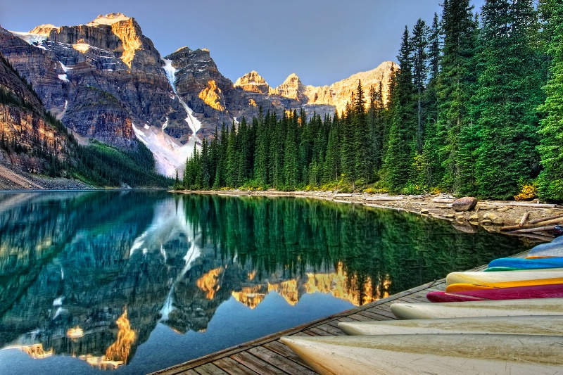 Dawn on Moraine Lake