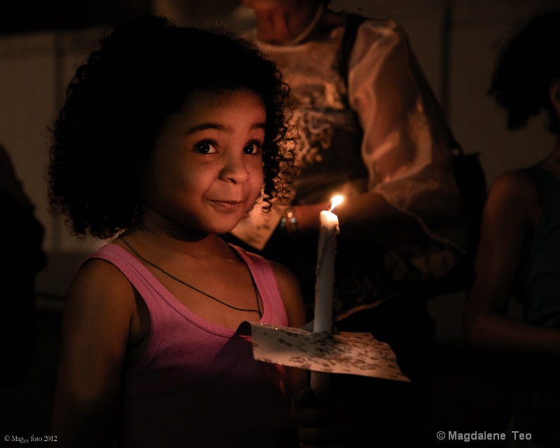 Girl with Candle - ID: 12968604 © Magdalene Teo