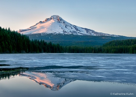 Sunset at Trillium Lake