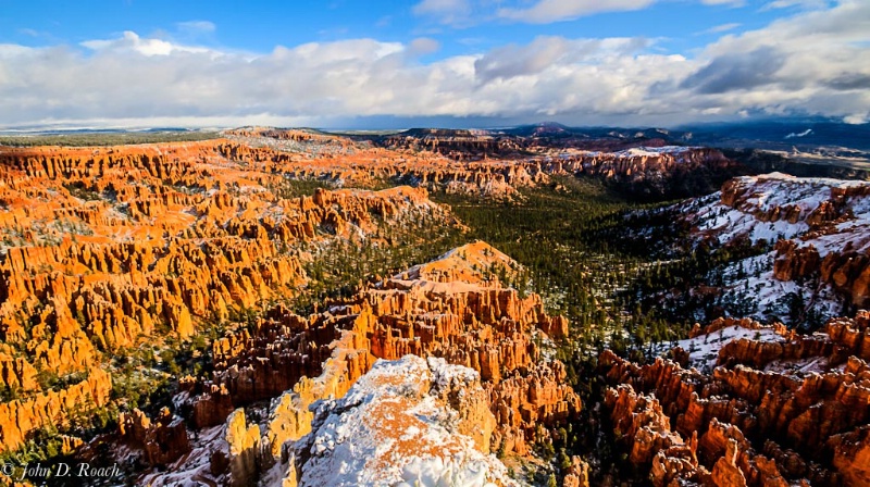A Bryce Canyon Valley - ID: 12999588 © John D. Roach