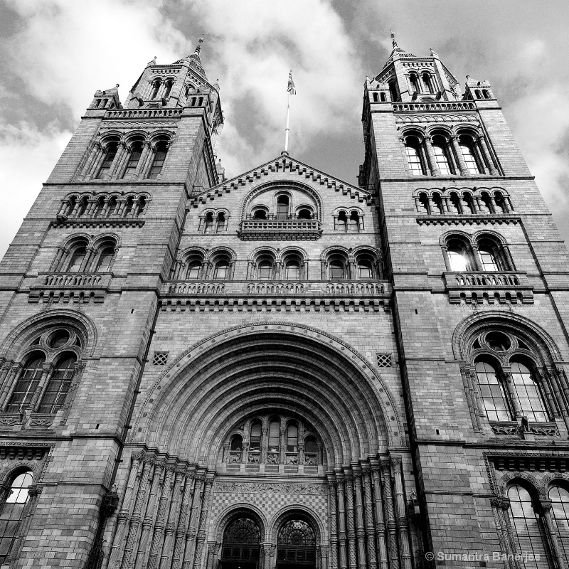 natural history museum  london b w