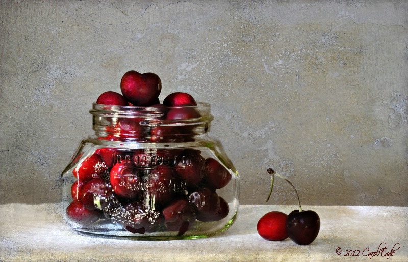 Cherries - ID: 13079923 © Carol Eade