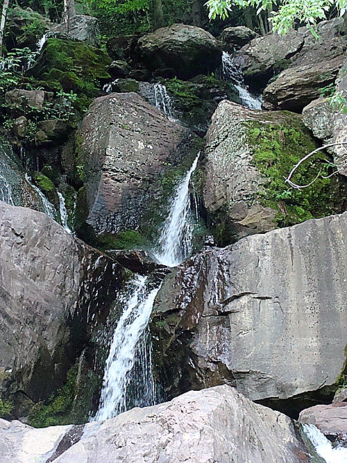 Lehigh Gorge - Rockport Access Waterfall (02)