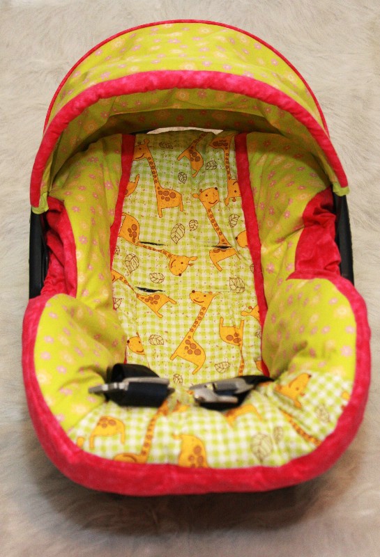 baby car seat  03  - ID: 13125540 © Anthony Cerimele
