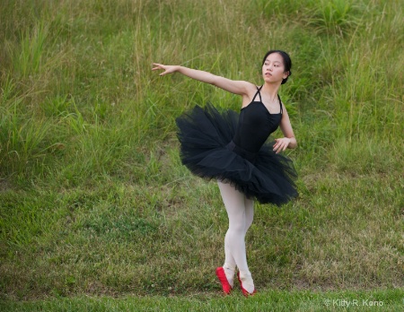Yumiko in Red Pointe Shoes