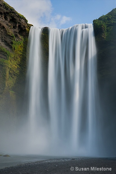 Waterfall 3287 - ID: 13181618 © Susan Milestone