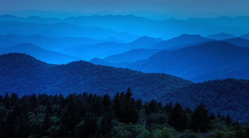 Blue Ridge Mountains - ID: 13225583 © Steve Owen