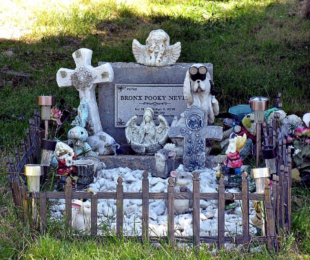 Pet Cemetery Tombstone