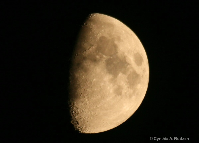 Goodnight Moon and RIP Neil Armstrong - Close Up