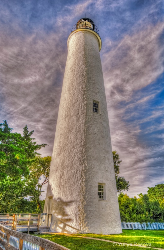Ocracoke Lighthouse, Ocracoke Island, NC<p> - ID: 13284625 © Yulia Basova