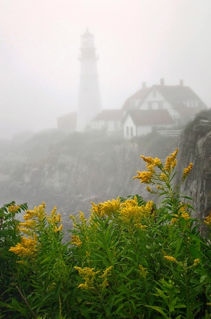 Portland Headlight in Fog