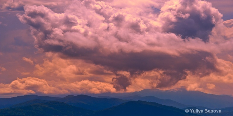 The  Blue Ridge Under a Cloudy Caress, NC - ID: 13377398 © Yulia Basova