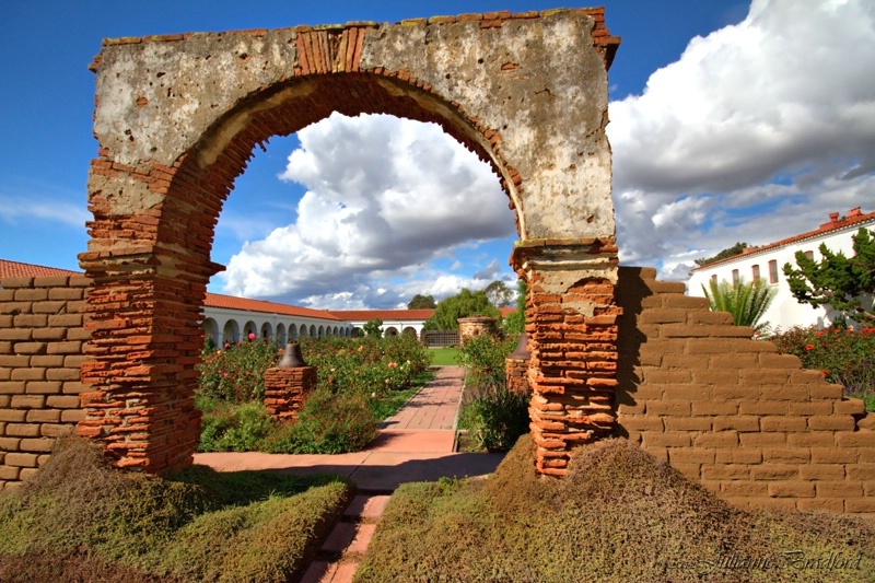 Arches to the Past