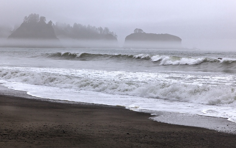 Mora Beach EP - ID: 13439669 © Patricia A. Casey