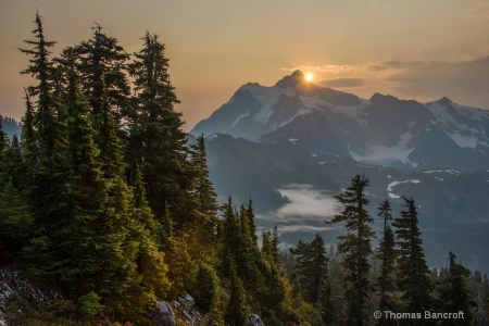 northwest autumn-10 - First light on Mt Shuskan