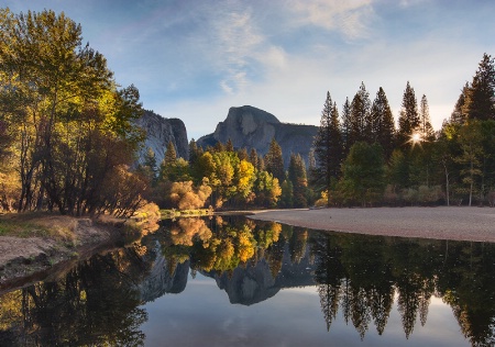 Sunrise At The Bend