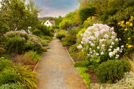 A Traditional Garden Walk