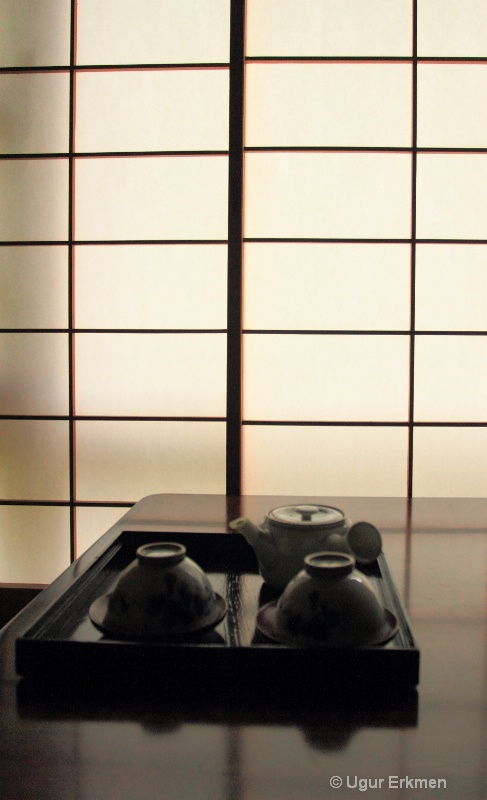 Waiting for tea ceremony
