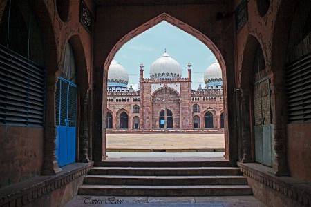 View of ' Taj-ul-Masjid'.