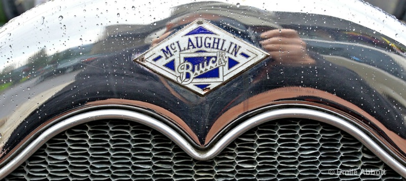 McLaughlin Buick in the rain - ID: 13561916 © Emile Abbott