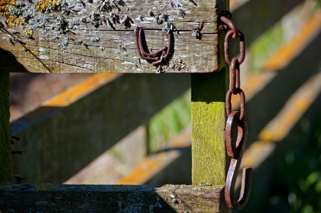 Gate Chain