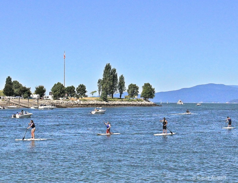 Paddle Boarding in Vancouver - ID: 13595865 © Emile Abbott
