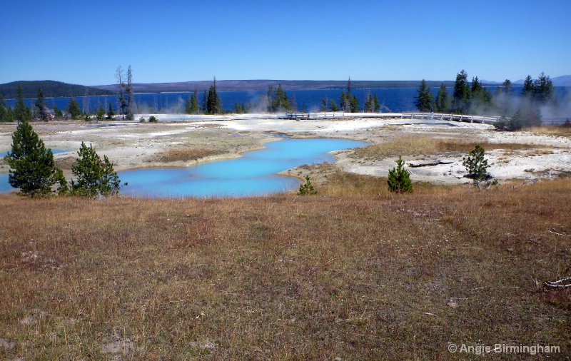 Yelowstone Lake