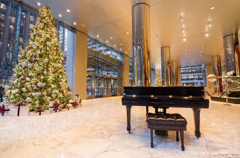 NYC Holiday Lobby