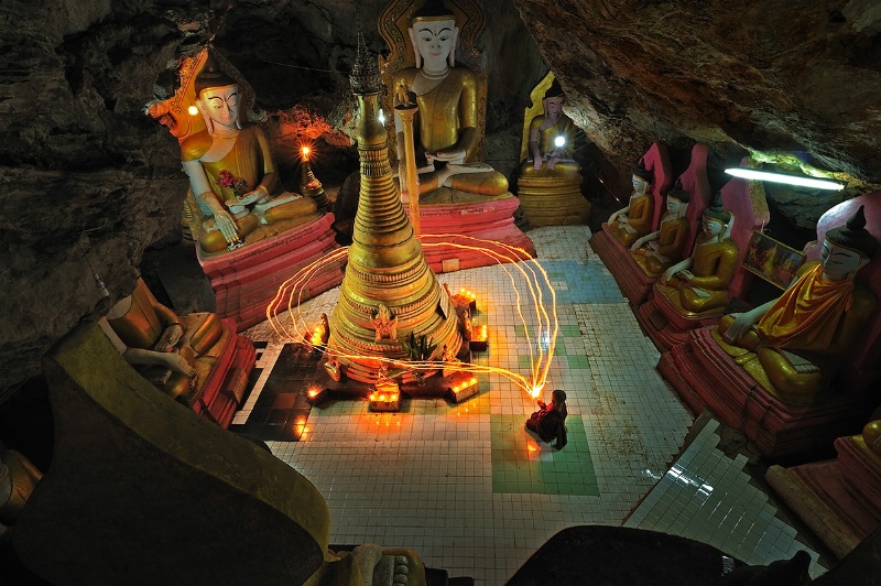 The little monk in the cave