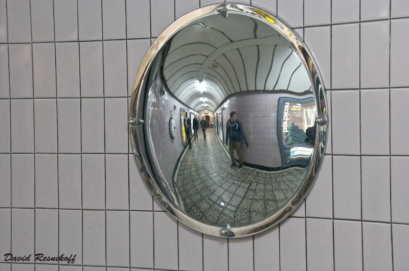 Mirror, Max and the Underground