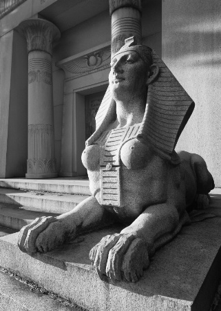 Woolworth Sphinx