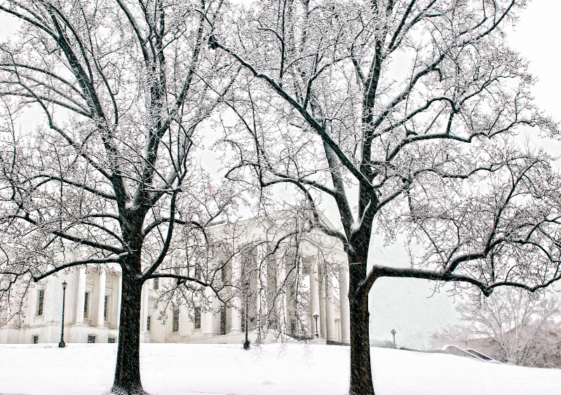 Virginia State Capitol in Snow - ID: 13644963 © Wanda Judd