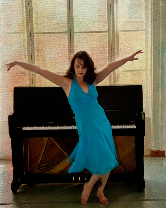 Piano Dancer