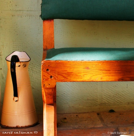 wooden chair still life jerusalem ei