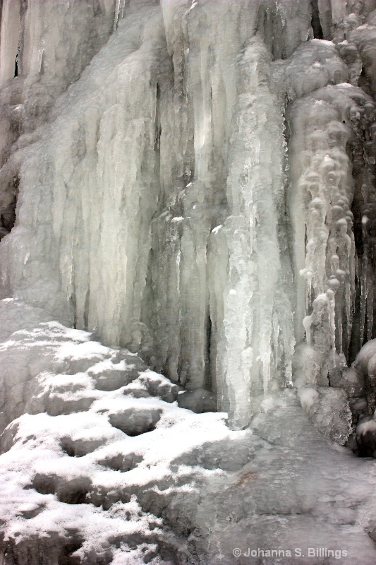 Frozen Waterfall - ID: 13673841 © Johanna S. Billings