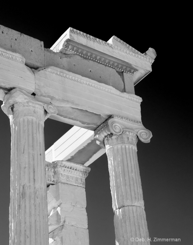 Ionian Columns – defined and decorated.  - ID: 13679508 © Deb. Hayes Zimmerman