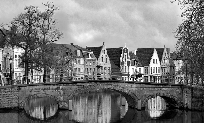 Sunday Morning in Bruges